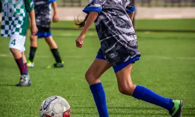 Capa da lista As 10 Melhores Chuteiras Society para Dominar o Jogo em 2026